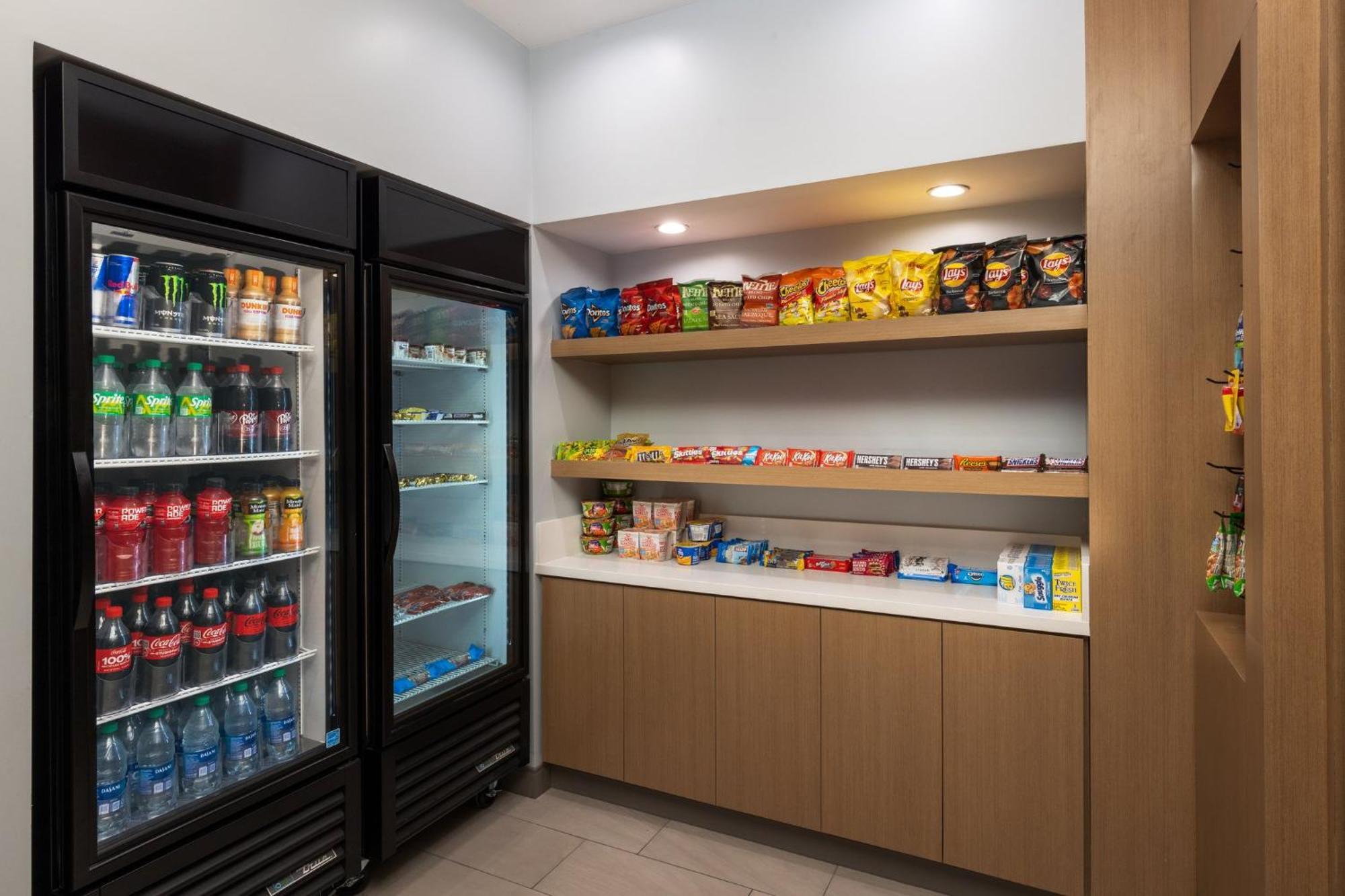 Holiday Inn Express & Suites - Hawaiian Gardens By Ihg Buitenkant foto